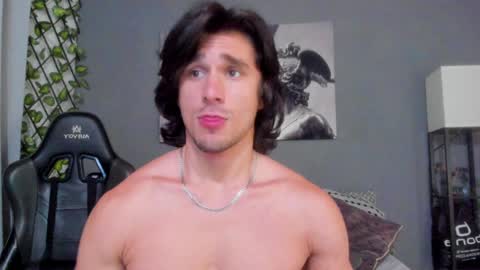 Axel online show from 12/23/24, 12:03