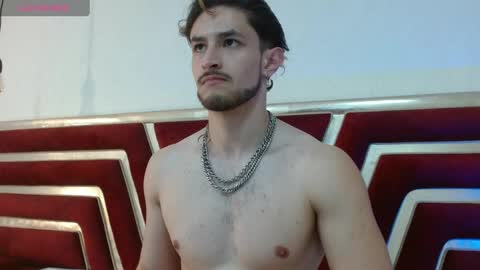 Axel  online show from 05/21/26, 01:01