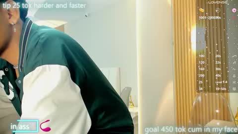 Alex online show from 09/10/25, 04:56