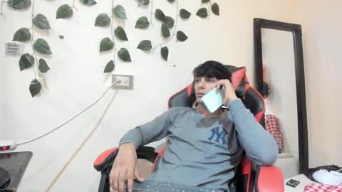 Snapshot of axel_rosse2 chatting on 11/02/25, 09:39 axel_rosse2 online show from 11/02/25, 09:39