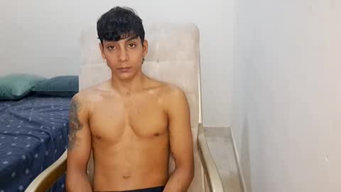 Snapshot of axel_rosse2 chatting on 01/14/26, 10:43 axel_rosse2 online show from 01/14/26, 10:43
