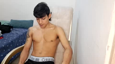 Snapshot of axel_rosse2 chatting on 01/17/26, 02:11 axel_rosse2 online show from 01/17/26, 02:11