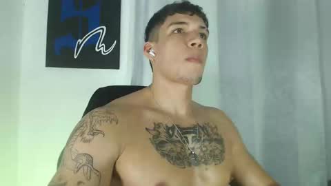 INDEPENDENT MODEL  online show from 02/21/25, 05:46