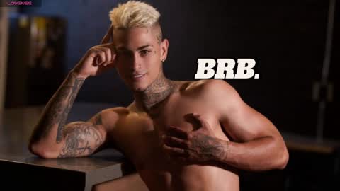 Snapshot of axel_villa chatting on 01/09/25, 12:25 Agustin online show from 01/09/25, 12:25