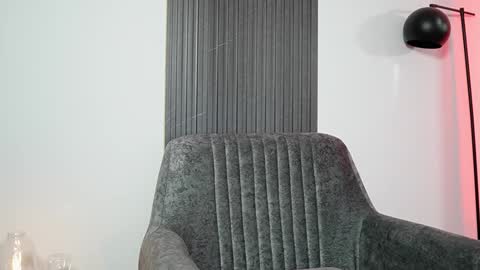 Snapshot of axel_villa chatting on 02/05/25, 09:29 Agustin online show from 02/05/25, 09:29