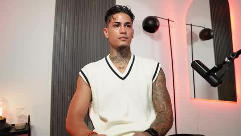 Snapshot of axel_villa chatting on 09/09/25, 08:41 Agustin online show from 09/09/25, 08:41