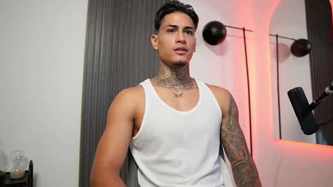 Snapshot of axel_villa chatting on 09/16/25, 08:10 Agustin online show from 09/16/25, 08:10