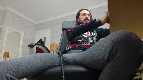 AxelColton online show from 12/23/24, 06:22