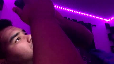 Snapshot of axelfigueroa2 chatting on 11/14/25, 03:49 axelfigueroa2 online show from 11/14/25, 03:49