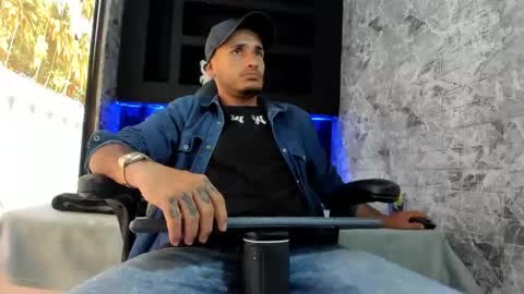 Axell Cross2 online show from 10/25/25, 04:57