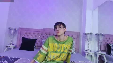 Snapshot of axell_stone chatting on 06/03/26, 07:30 axell_stone online show from 06/03/26, 07:30
