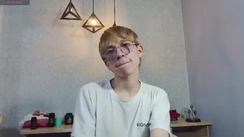 Snapshot of axell_stone chatting on 06/12/26, 08:52 axell_stone online show from 06/12/26, 08:52