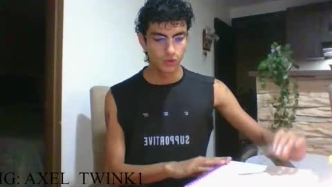 Axel  online show from 10/19/25, 01:06