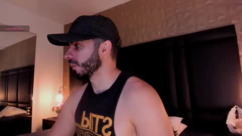 Snapshot of axelthompsom chatting on 10/01/25, 11:38 Axel Thompsom online show from 10/01/25, 11:38