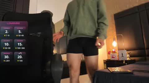 Axel Thompsom online show from 10/02/25, 11:39