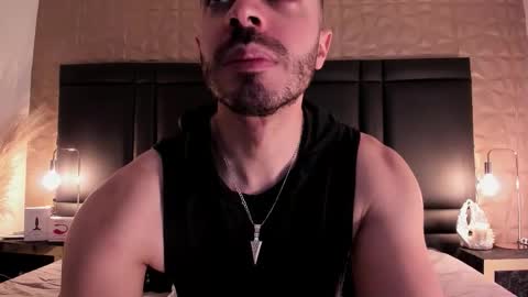 Snapshot of axelthompsom chatting on 11/21/25, 11:31 Axel Thompsom online show from 11/21/25, 11:31