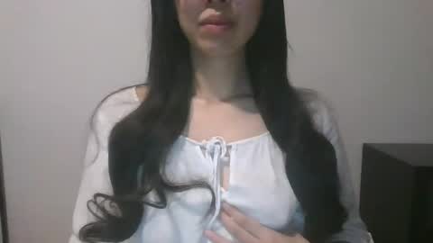 axue online show from 12/18/24, 10:24