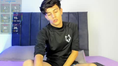 Snapshot of axxxel_twink chatting on 04/03/26, 01:47 Axxxel online show from 04/03/26, 01:47