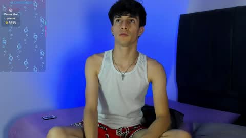 Snapshot of axxxel_twink chatting on 04/07/26, 01:39 Axxxel online show from 04/07/26, 01:39