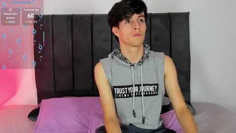 Snapshot of axxxel_twink chatting on 04/21/26, 01:29 Axxxel online show from 04/21/26, 01:29
