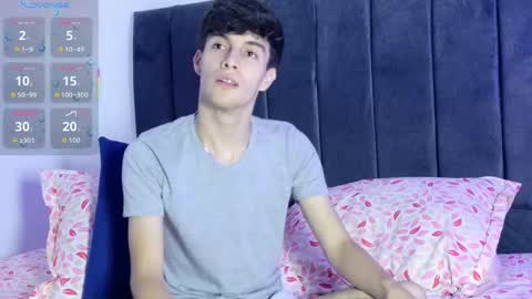 Snapshot of axxxel_twink chatting on 05/30/26, 02:41 Axxxel online show from 05/30/26, 02:41