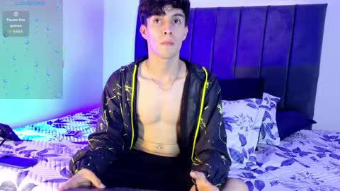 Snapshot of axxxel_twink chatting on 06/08/26, 03:07 Axxxel online show from 06/08/26, 03:07
