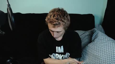 Ian skinny Slawa online show from 12/02/24, 08:44