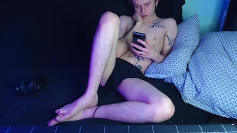 Ian skinny Slawa online show from 12/17/24, 08:54