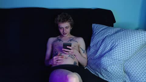 Ian skinny Slawa online show from 12/22/24, 07:31