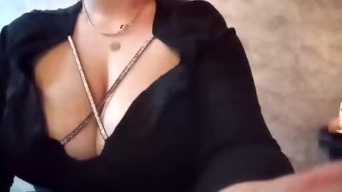 Snapshot of ayannalexy chatting on 11/30/25, 01:59 Ayanna online show from 11/30/25, 01:59