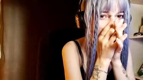 Eva online show from 09/19/25, 08:16