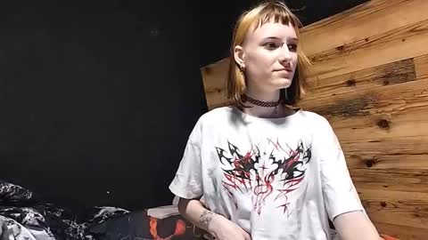 Eva online show from 10/17/25, 05:43