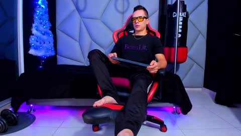 Ayden Miller online show from 12/10/24, 04:27