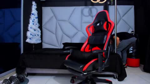 Ayden Miller online show from 12/16/24, 04:45