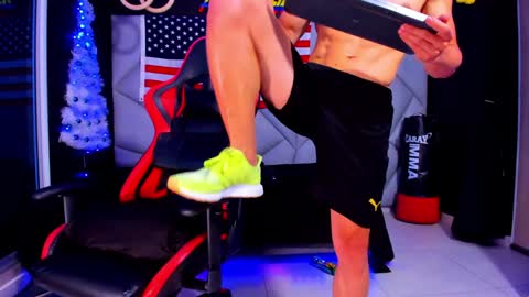 Ayden Miller online show from 01/05/25, 10:08