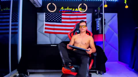 Ayden Miller online show from 01/28/25, 03:47