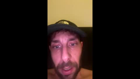 Snapshot of ayeeemmc chatting on 10/29/25, 07:59 Ayeeemmmc online show from 10/29/25, 07:59