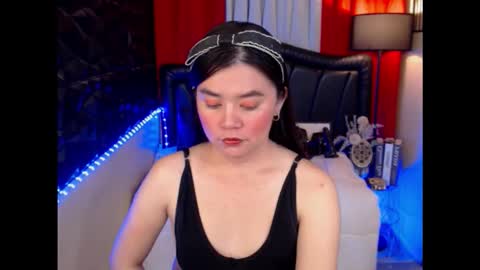 ayeshalove online show from 10/24/25, 10:22