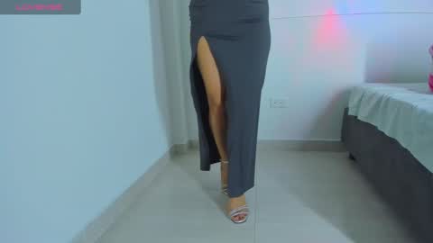 Snapshot of ayheleen_sexygirl3 chatting on 01/12/25, 04:00 Mariana online show from 01/12/25, 04:00