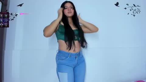 Snapshot of ayheleen_sexygirl3 chatting on 10/10/25, 09:36 Mariana online show from 10/10/25, 09:36