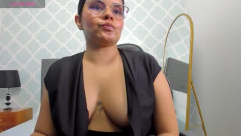 Alyda Jaramillo online show from 02/12/26, 07:31