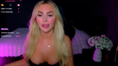  Ayla Demir  online show from 06/20/26, 08:00