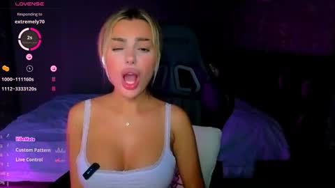  Ayla Demir  online show from 07/17/26, 08:14