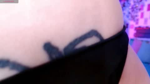 Ayla hill online show from 11/11/25, 07:03