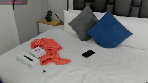 Ayla online show from 01/04/25, 01:42