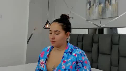 Ayla online show from 03/09/25, 07:45