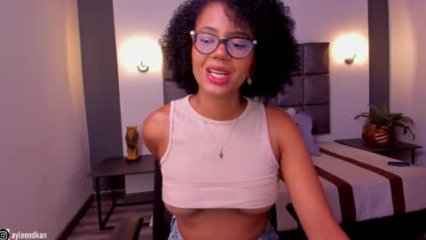 Ayleen online show from 12/01/24, 07:25