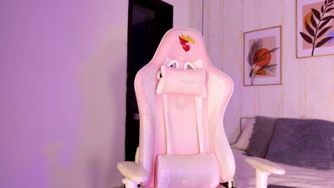 Ayleen online show from 09/17/25, 12:07