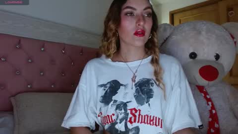 Snapshot of ayleen_m chatting on 09/22/25, 03:19 AYLEEN online show from 09/22/25, 03:19