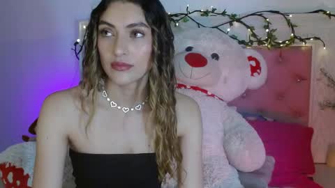 Snapshot of ayleen_m chatting on 05/31/26, 05:48 AYLEEN online show from 05/31/26, 05:48